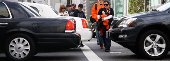 pedestrian-blocking-crosswalk-rights