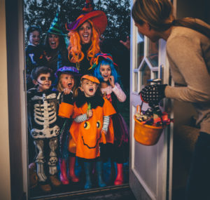 Halloween Decorations That Make Your Home Safe for Trick-or-Treaters