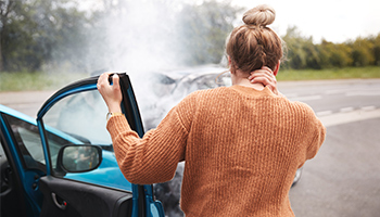 injured girl in car accident