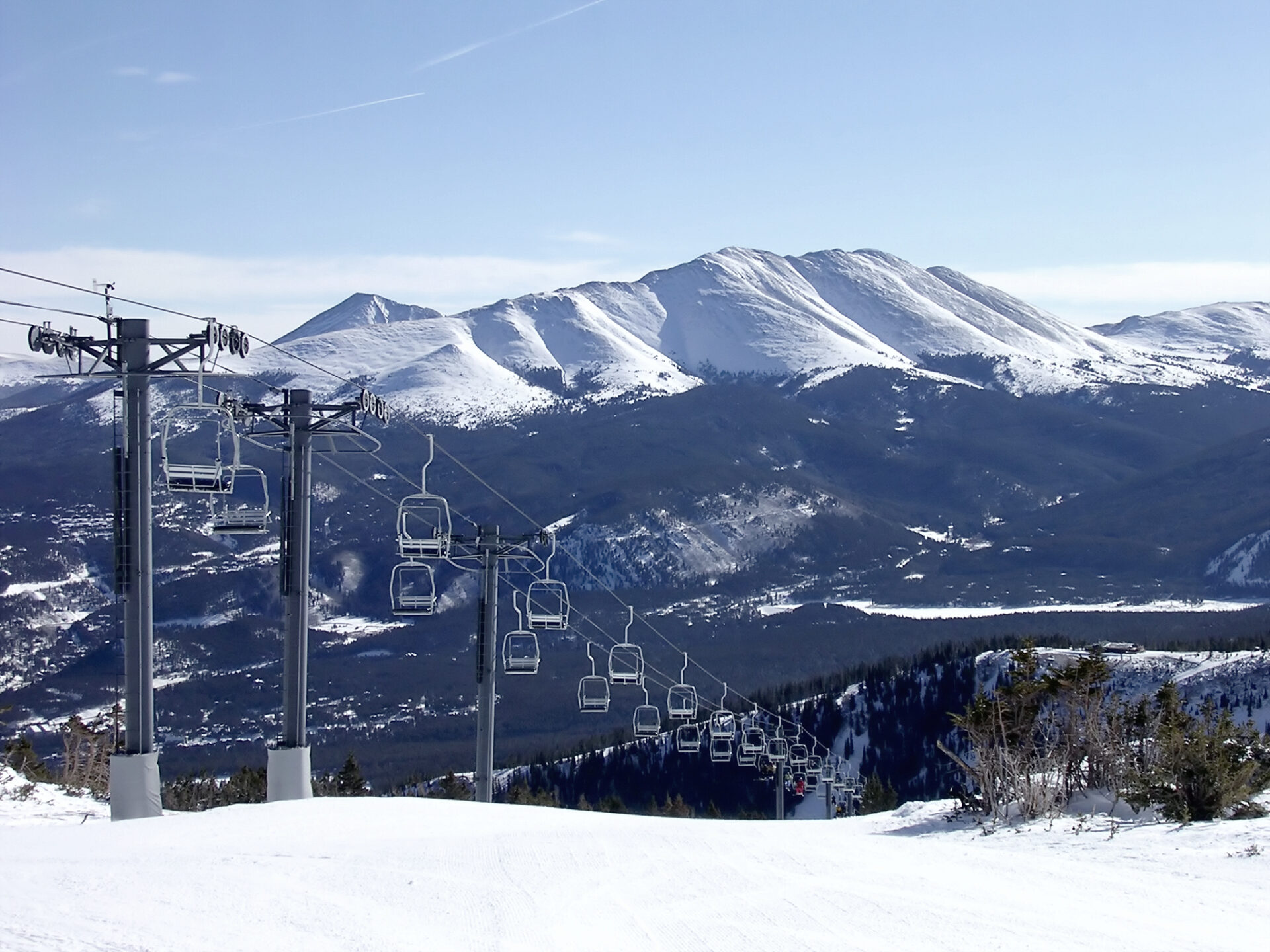 Top 5 Snowboarding Destinations on the West Coast AIS