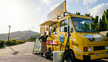 food truck vendor
